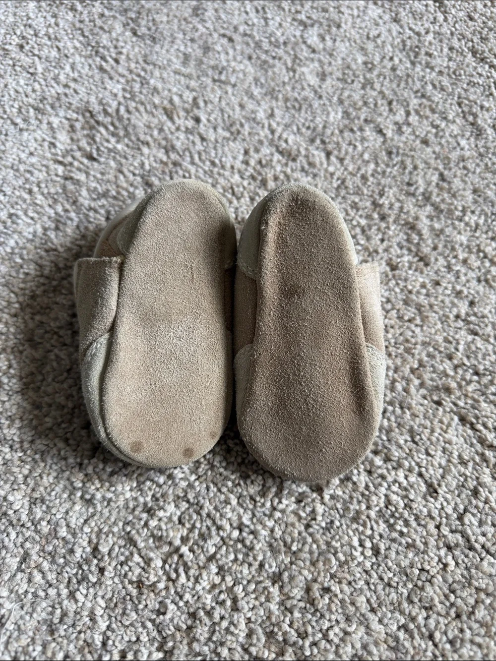 The Children's Place‎ Beige Suede Slip-On Baby Shoes size 2